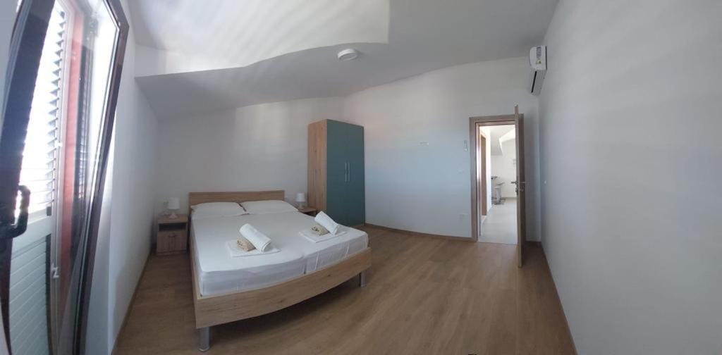 Apartments Boljat トロギール エクステリア 写真
